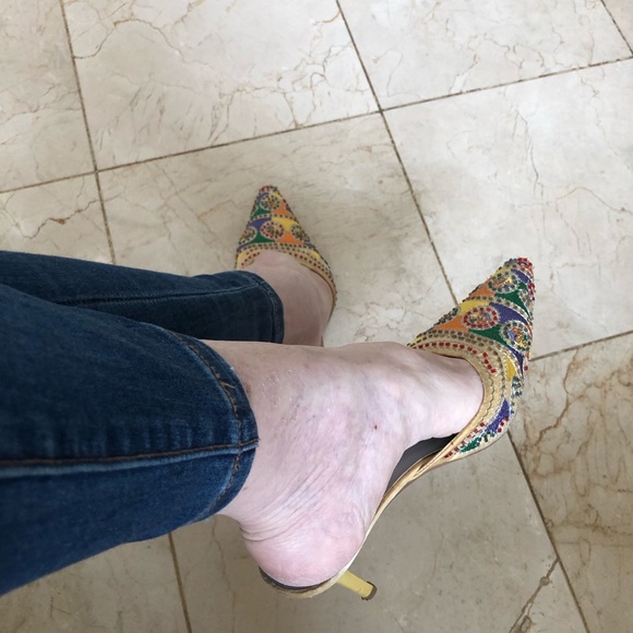 Heeled mule slippers, embroidery & beads, Size 6.5 - Picture 10 of 11